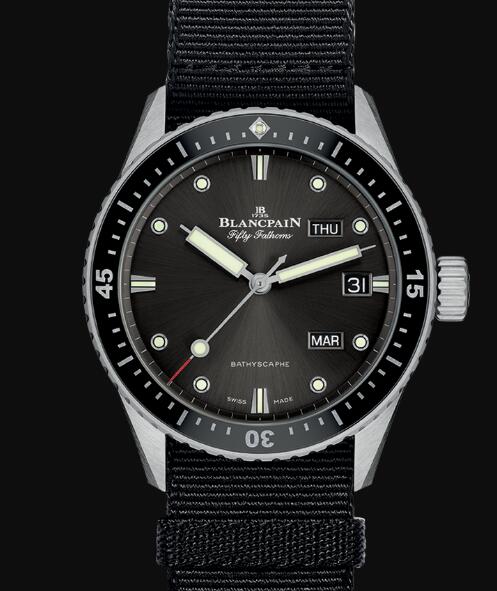 Blancpain Fifty Fathoms Watch Review Bathyscaphe Quantième Annuel Replica Watch 5071 1110 NABA